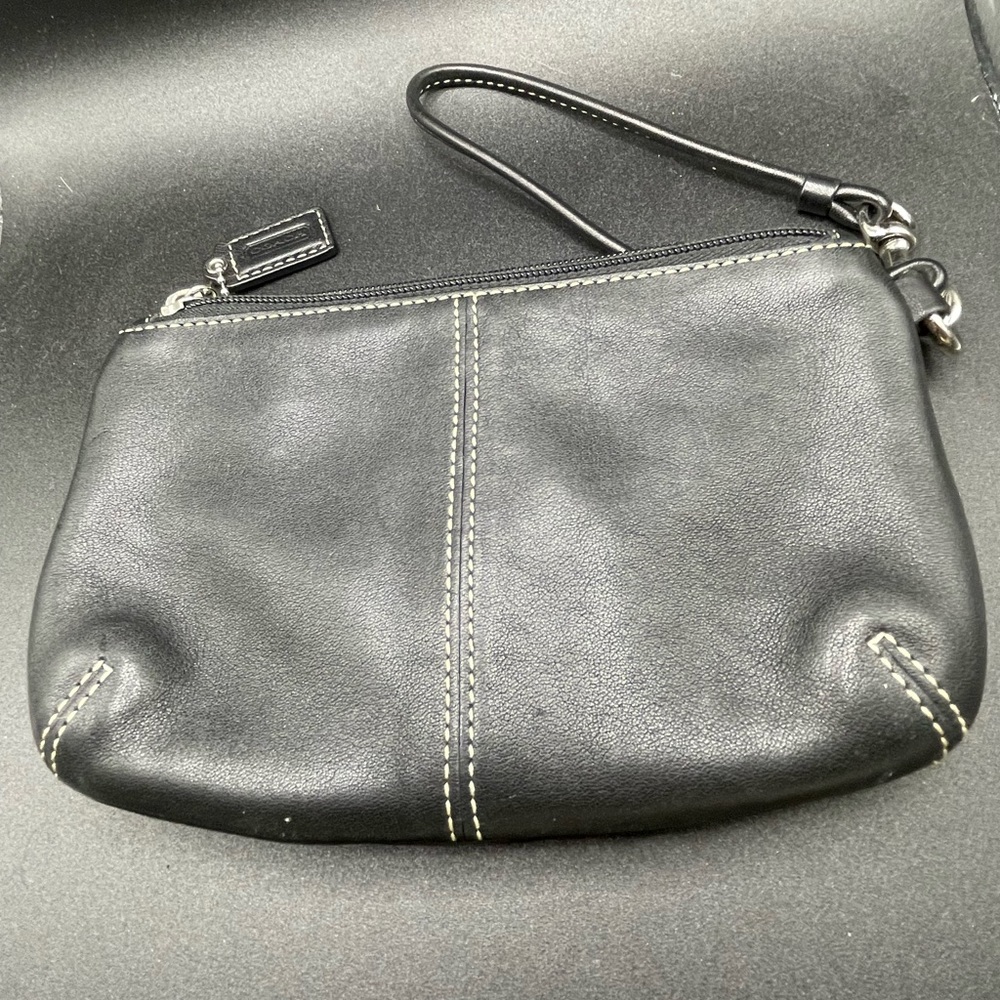 Coach Black Leather Women's Wristlet - Picture 4 of 6